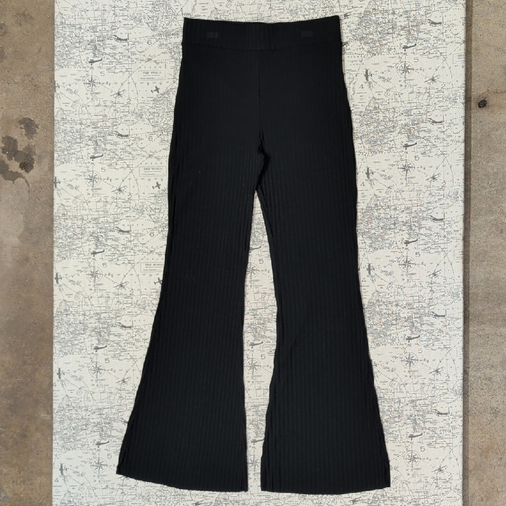 H&M Black Ribbed Stretch Flared Leggings Women's Size Small